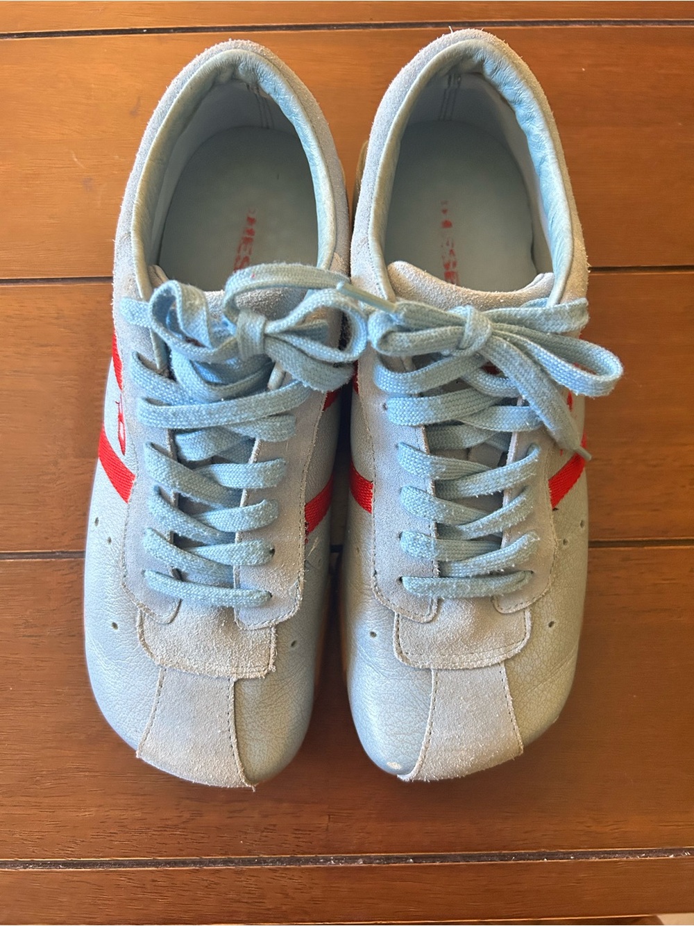 Super Rare Diesel Low-Top Sneakers Size W7